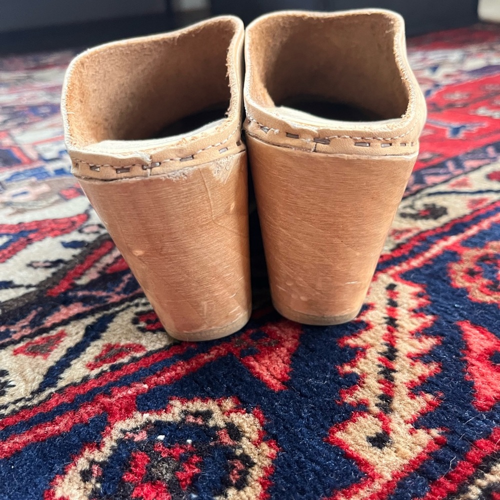 No.6 store Women's Tan Clogs - Picture 3 of 6